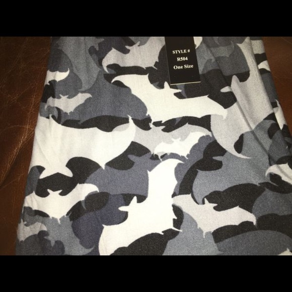 Lady’s Fashion Leggings. $8 each or 2 for $12 - Picture 3 of 6